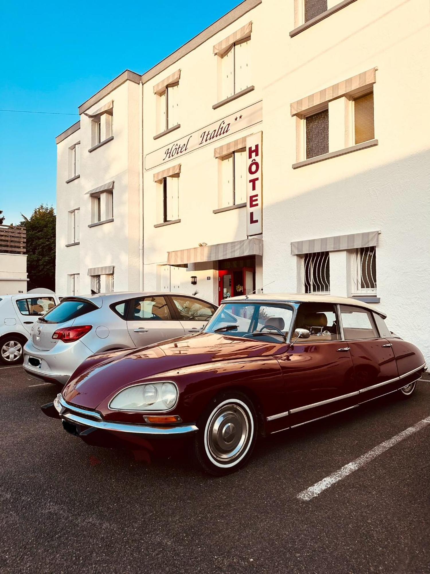 Hotel Italia Tours Kültér fotó